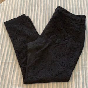 Black demask pattern pants